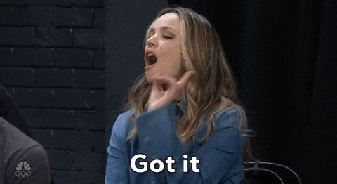 mulher apontando o dedo e falando "got it"