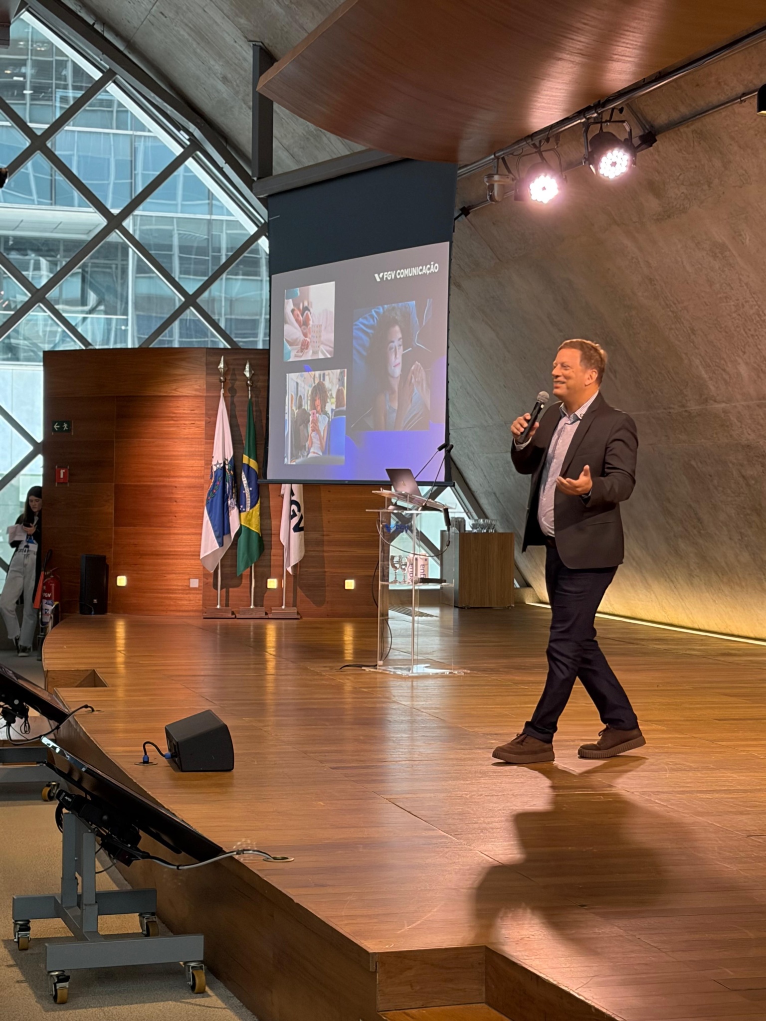 professor no evento Experiência FGV